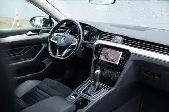 Volkswagen Passat, 2.0, 110 kW, diesel, automatic, front-wheel drive