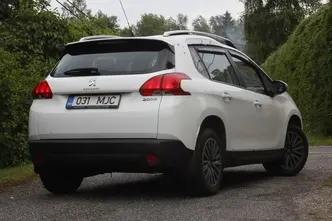 Peugeot 2008, 1.2, 60 kW, petrol, manual, front-wheel drive