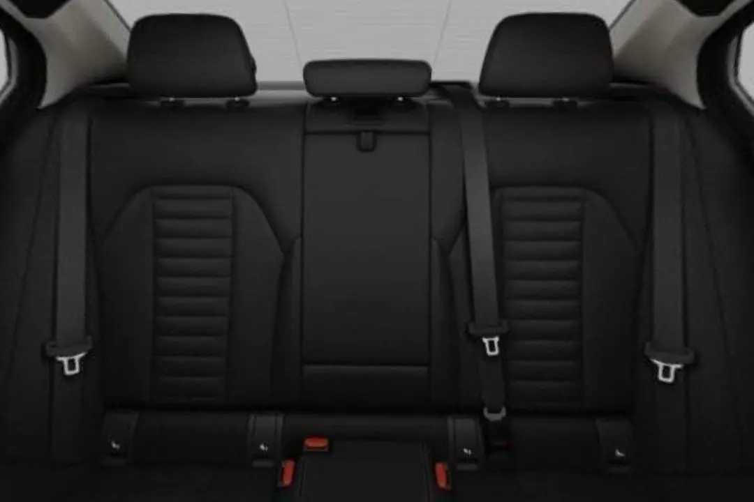 BMW 320, 140 kW, гибрид, автомат, полный привод