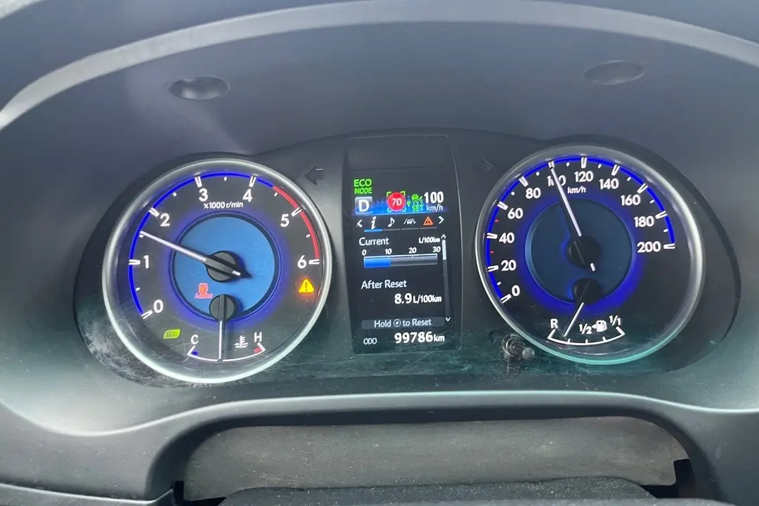 Toyota Hilux, 2.4, 110 kW, diesel, automatic, four-wheel drive