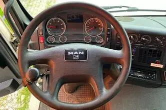 MAN TGL 8.180 4x2, 132 kW, diesel, manual