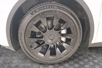 Tesla Model Y, 258 kW, elekter, automaat, nelikvedu