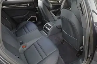 Porsche Panamera, 2.9, 324 kW, гибрид, автомат, полный привод