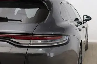Porsche Panamera, 2.9, 324 kW, гибрид, автомат, полный привод