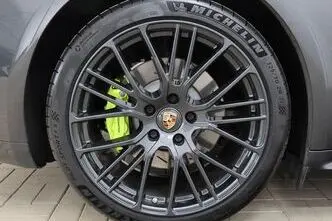 Porsche Panamera, 2.9, 324 kW, гибрид, автомат, полный привод