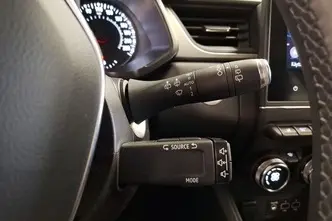 Renault Captur, 1.3, 103 kW, гибрид, автомат, передний привод