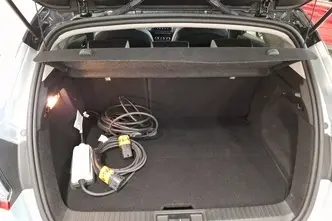 Renault Captur, 1.6, 117 kW, подключаемый гибрид, автомат, передний привод
