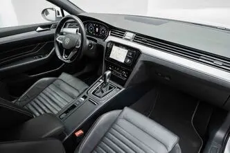 Volkswagen Passat, 1.4, 158 kW, бензин, автомат, передний привод