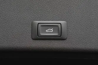 Audi e-tron, 300 kW, electric, automatic, four-wheel drive