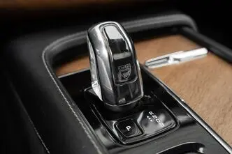Volvo XC90, 2.0, 223 kW, бензин, автомат, полный привод