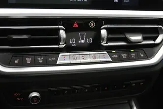 BMW 318, 2.0, 115 kW, petrol, automatic, rear-wheel drive