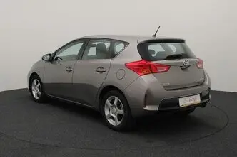 Toyota Auris, 1.6, 97 kW, bensiin, automaat, esivedu