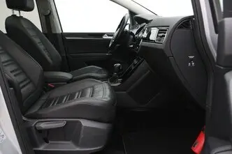 Volkswagen Touran, 1.5, 110 kW, bensiin, automaat, esivedu