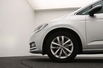 Volkswagen Touran, 1.5, 110 kW, bensiin, automaat, esivedu