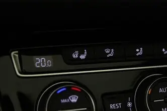 Volkswagen Touran, 1.5, 110 kW, bensiin, automaat, esivedu