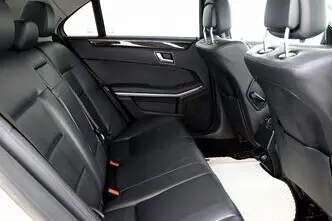 Mercedes-Benz E 200, 2.1, 135 kW, diisel, automaat, tagavedu