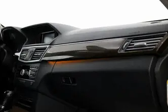 Mercedes-Benz E 200, 2.1, 135 kW, diisel, automaat, tagavedu