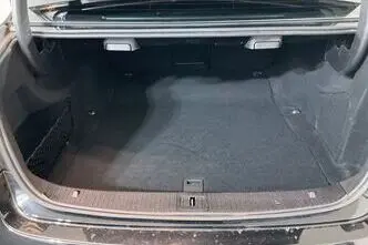 Mercedes-Benz E 200, 2.0, 135 kW, petrol, automatic, rear-wheel drive