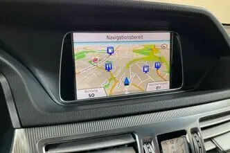Mercedes-Benz E 200, 2.0, 135 kW, petrol, automatic, rear-wheel drive