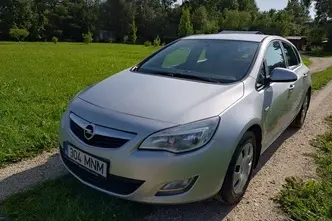 Opel Astra, 1.2, 70 kW, diesel, manual, front-wheel drive
