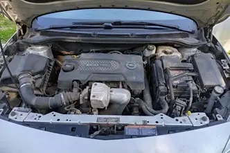 Opel Astra, 1.2, 70 kW, diesel, manual, front-wheel drive