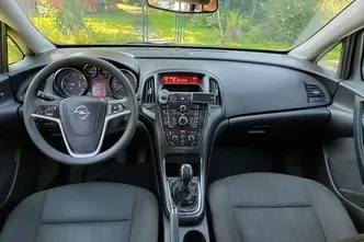 Opel Astra, 1.2, 70 kW, diesel, manual, front-wheel drive
