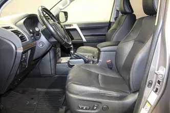 Toyota Land Cruiser, 2.8, 130 kW, дизель, автомат, полный привод