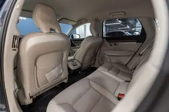 Volvo S90, 2.0, 220 kW, hybrid, automatic, four-wheel drive