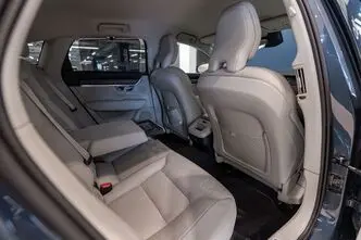 Volvo S90, 2.0, 220 kW, hybrid, automatic, four-wheel drive