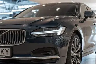 Volvo S90, 2.0, 220 kW, hybrid, automatic, four-wheel drive