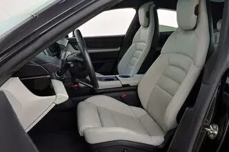 Porsche Taycan, 500 kW, elekter, automaat, nelikvedu