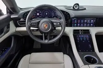 Porsche Taycan, 500 kW, elekter, automaat, nelikvedu