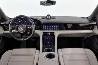 Porsche Taycan, 500 kW, elekter, automaat, nelikvedu
