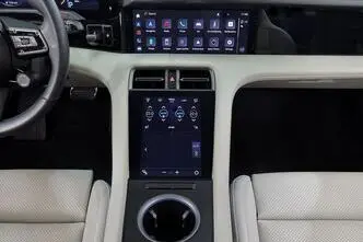 Porsche Taycan, 500 kW, elekter, automaat, nelikvedu