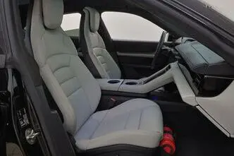 Porsche Taycan, 500 kW, elekter, automaat, nelikvedu