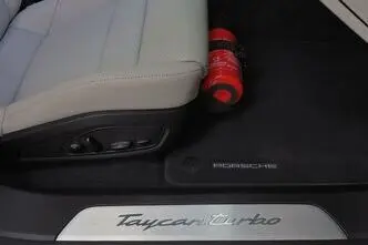 Porsche Taycan, 500 kW, elekter, automaat, nelikvedu