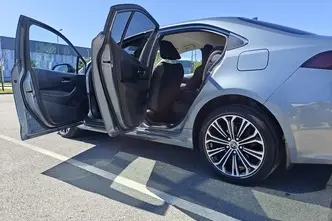 Toyota Corolla, 1.8, 72 kW, hübriid, automaat, esivedu