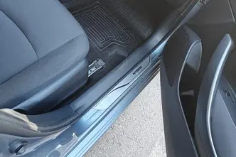Toyota Corolla, 1.8, 72 kW, hübriid, automaat, esivedu