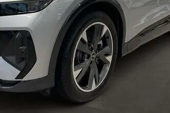 Audi Q4 e-tron, 210 kW, elekter, automaat