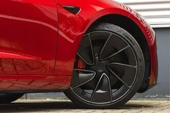 Tesla Model 3, 461 kW, elekter, automaat, nelikvedu