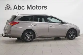 Toyota Auris, 1.6, 97 kW, бензин, автомат, передний привод