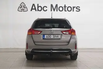 Toyota Auris, 1.6, 97 kW, бензин, автомат, передний привод