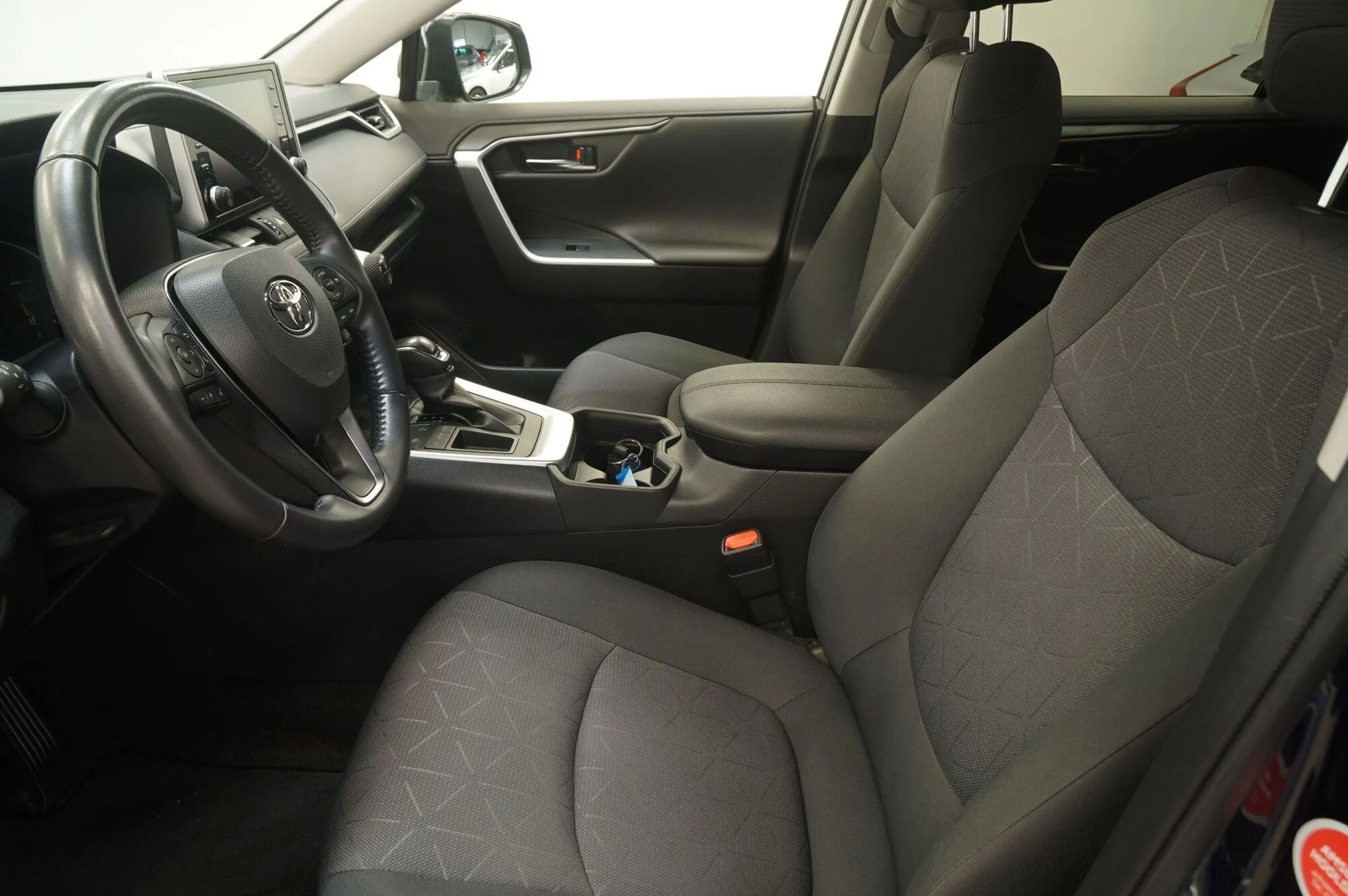 Toyota RAV4, 2.0, 129 kW, petrol, automatic, front-wheel drive