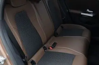 Mercedes-Benz GLA 250, 2.0, 165 kW, бензин, автомат, полный привод