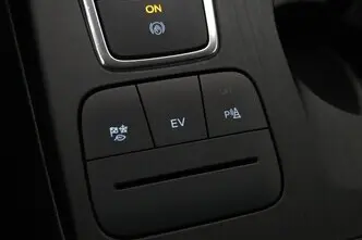 Ford Kuga, 2.5, 112 kW, plug-in hybrid, automatic, front-wheel drive