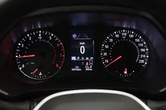 Renault Captur, 1.0, 67 kW, бензин, механическая, передний привод
