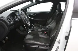 Volvo V40, 2.0, 88 kW, diesel, manual, front-wheel drive