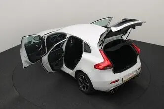 Volvo V40, 2.0, 88 kW, diesel, manual, front-wheel drive