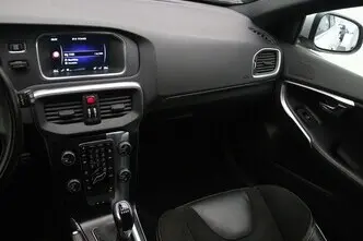 Volvo V40, 2.0, 88 kW, diesel, manual, front-wheel drive
