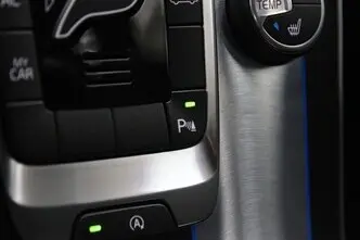 Volvo V40, 2.0, 88 kW, diesel, manual, front-wheel drive
